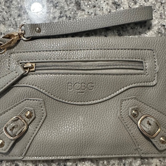 BCBG Handbags - BCBG wristlet